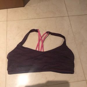 lululemon sports bra